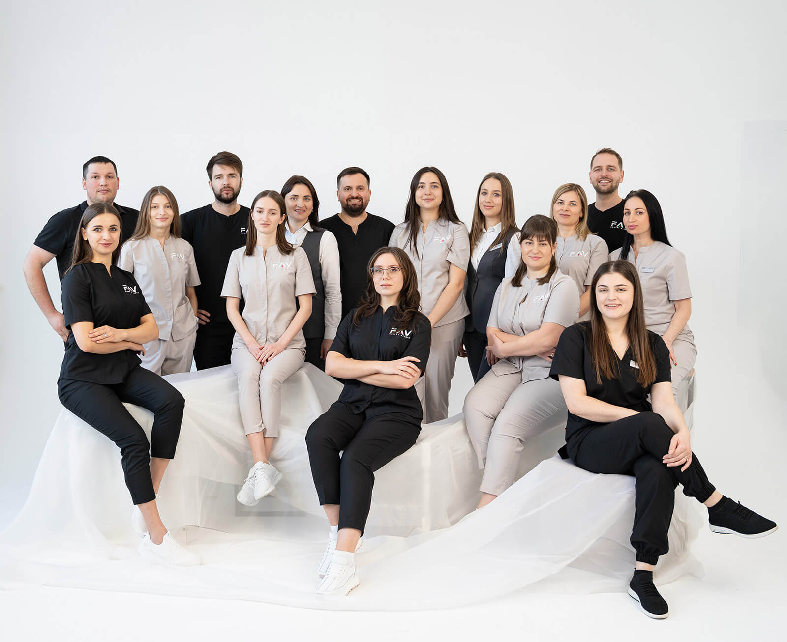 Echipa clinicii FAV Dental