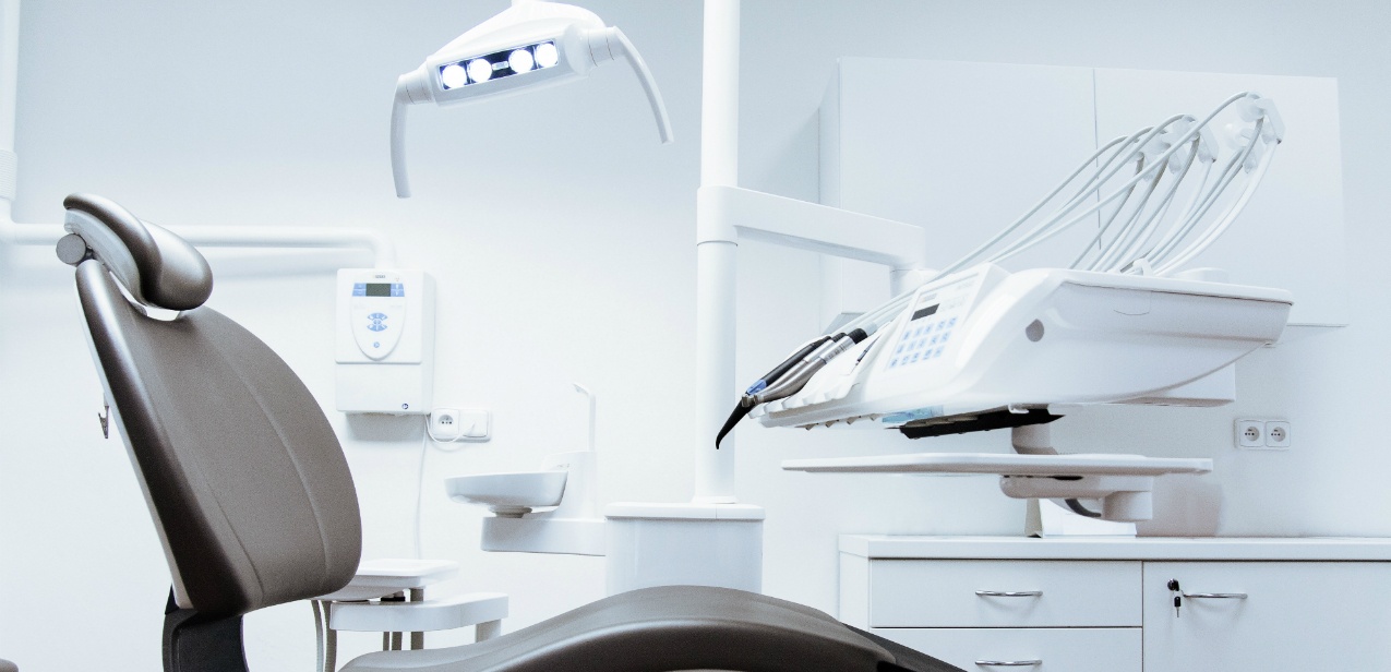 Unit dentar Sirona Intego în cabinetul clinicii din Chișinău